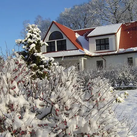 Holiday Villa With Fireplace And Private Garden