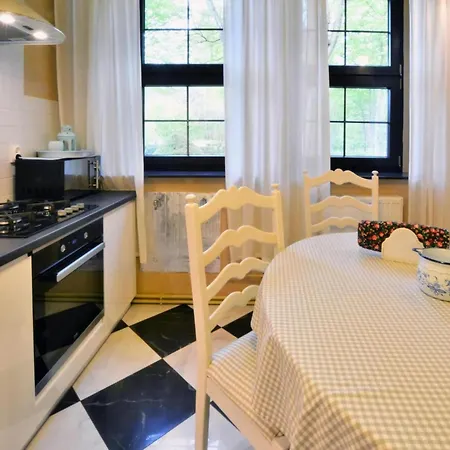 Holiday Villa With Fireplace And Private Garden 빌라 Pollnow