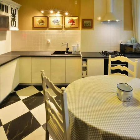 빌라 Holiday Villa With Fireplace And Private Garden Pollnow