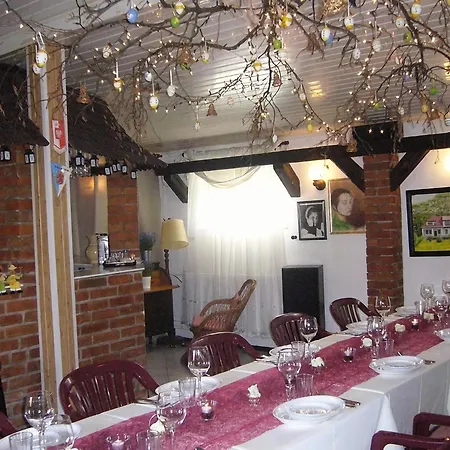 빌라 Holiday Villa With Fireplace And Private Garden Pollnow